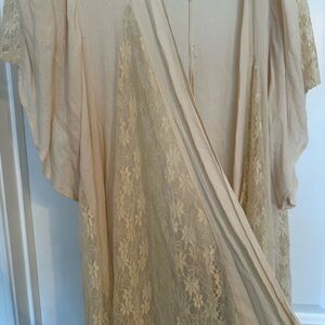 Chic Beige Lace Tunic Wrap